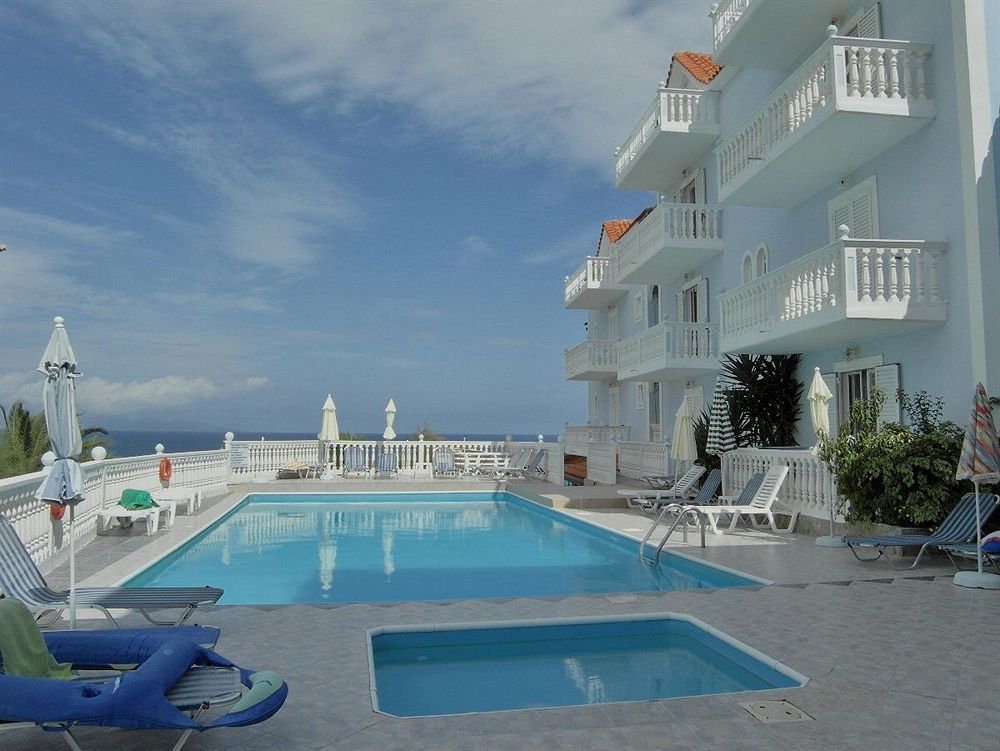 Clear Horizon Aparthotel Amoudi Buitenkant foto