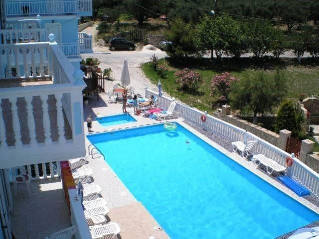 Clear Horizon Aparthotel Amoudi Buitenkant foto